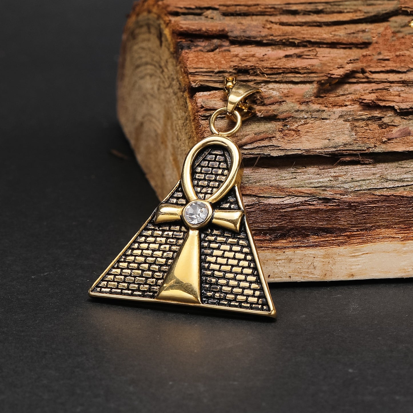 Hip Hop Ancient Egypt Horus Eye Pyramid Male / Female Pendant Personality Cross Titanium Steel Necklace